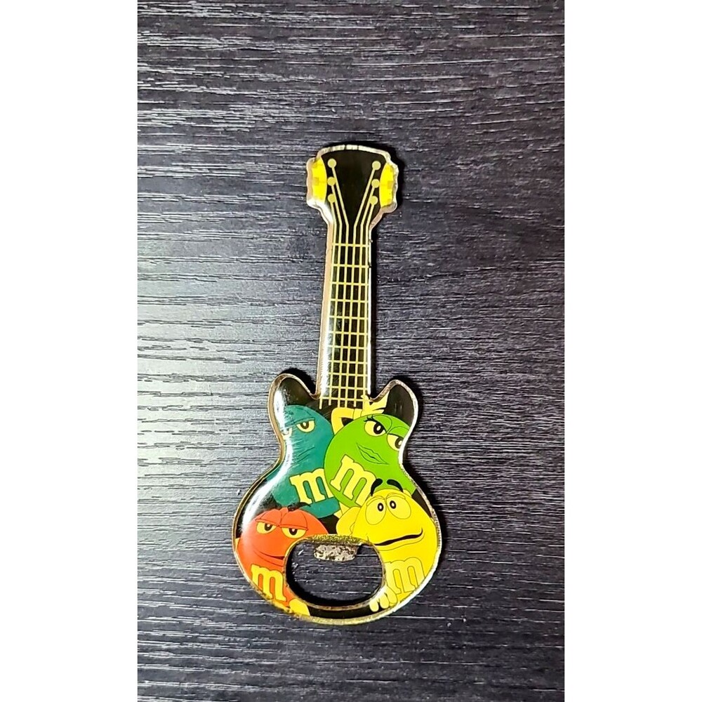 Hard Rock Cafe China M&Ms Mars Limited Run - Bottle Opener Magnet  V7  🔵 RARE